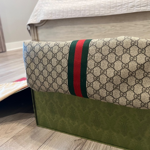 Ophidia GG medium tote - Picture 6 of 11